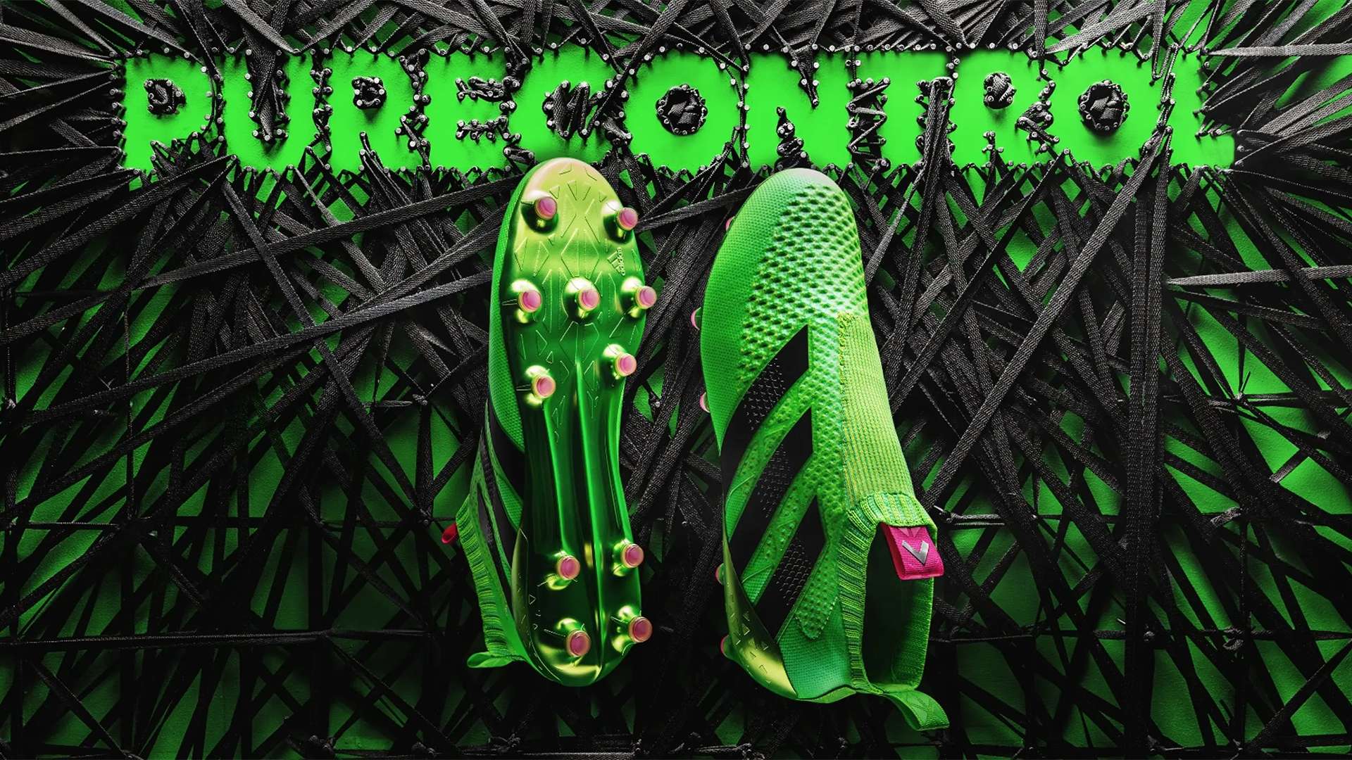 今晚CBA焦点战广东队对决青岛队期待精彩篮球盛宴