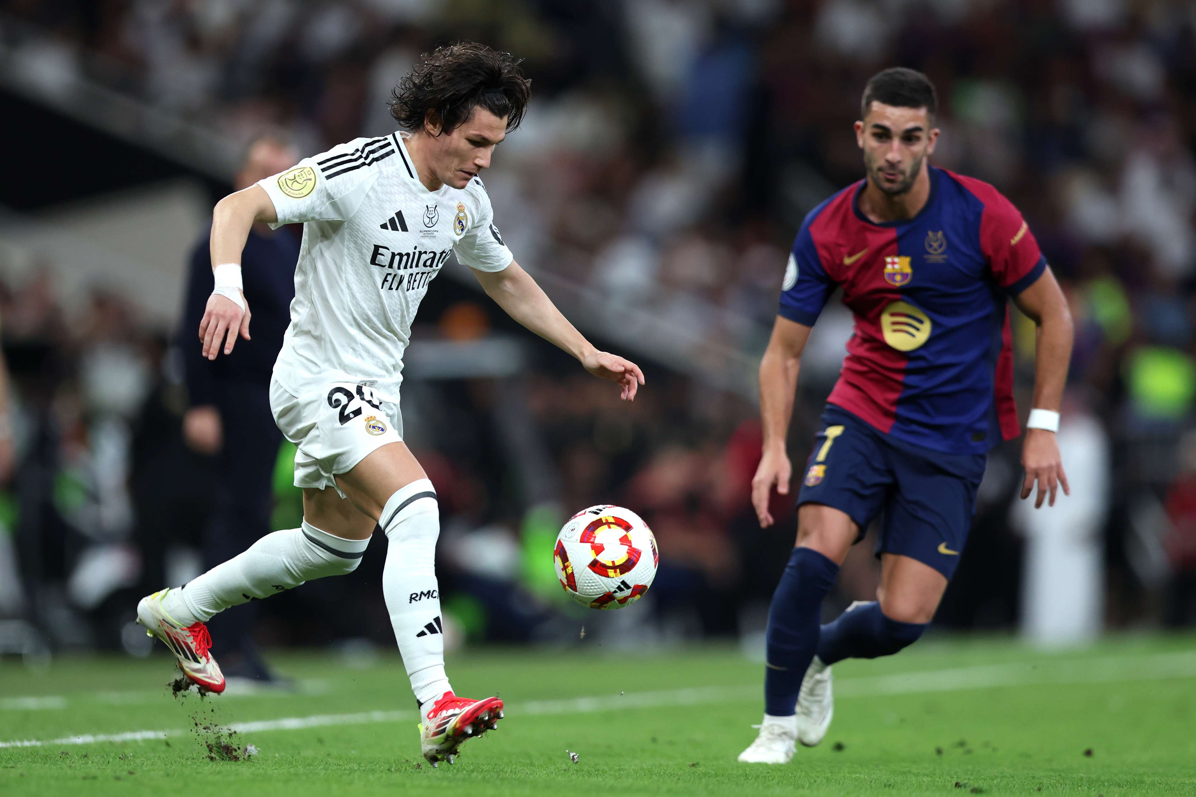 梅西与中超球队三度交锋的精彩瞬间与成就回顾